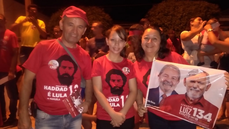 Cajazeiras reúne 7 mil pessoas nas ruas em manifesto pró-Haddad