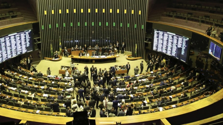 Câmara rejeita destaques e aprova reforma da Previdência em 2º turno; oito paraibanos votaram a favor