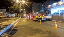 Nas festas juninas de Cajazeiras, condutores são abordados em blitz conjunta da SCTrans e Companhia de Trânsito 
