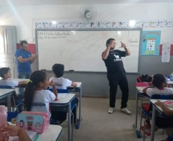 Secretaria de Educação de Cajazeiras oferece curso de Libras aos alunos das escolas do município