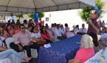 Evento alusivo ao Outubro Rosa e Novembro Azul reúne mais de 100 profissionais de saúde em São José de Piranhas