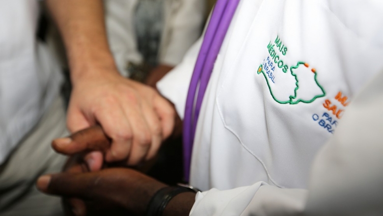Governo vai apresentar programa para substituir Mais Médicos